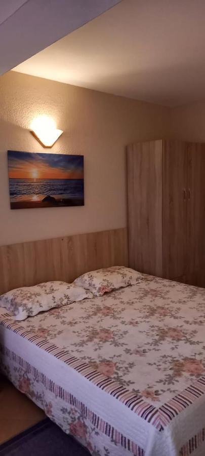 Guest House Tony ネセバル エクステリア 写真