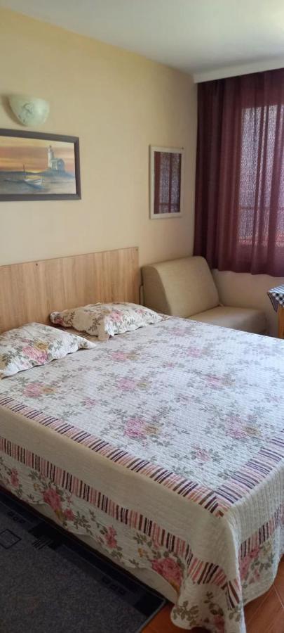 Guest House Tony ネセバル エクステリア 写真