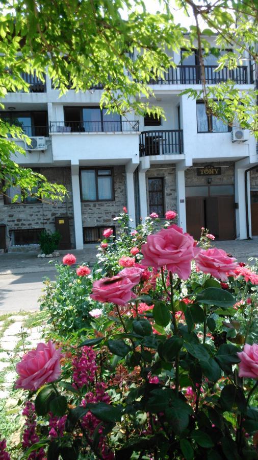 Guest House Tony ネセバル エクステリア 写真